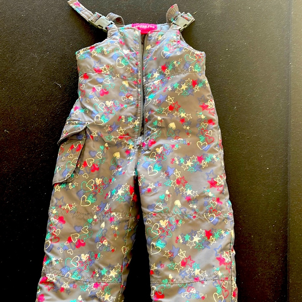 London fog snow bib 4T used once excellent condition